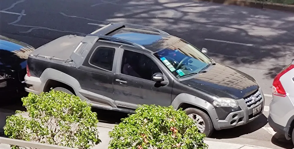 Fiat Strada · 1ª geração · 2004 a 2012