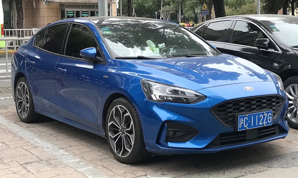 Ford Focus Sedan · 2ª geração · 2009–2016