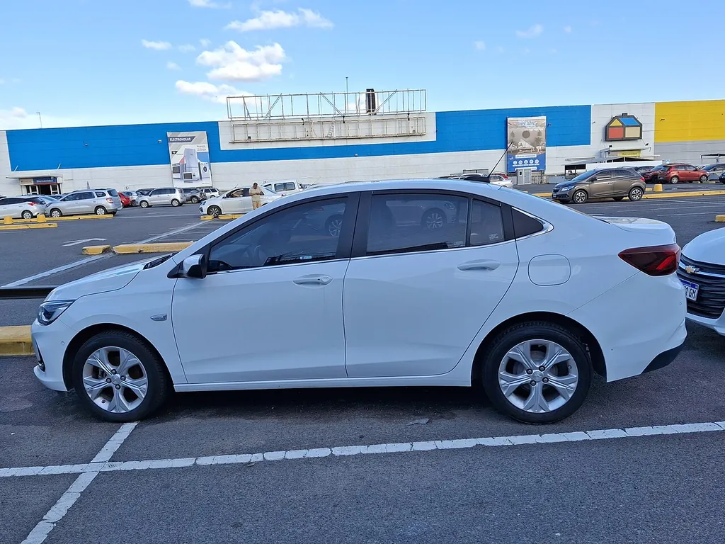 Chevrolet Onix Plus · 1ª geração · 2020–atual