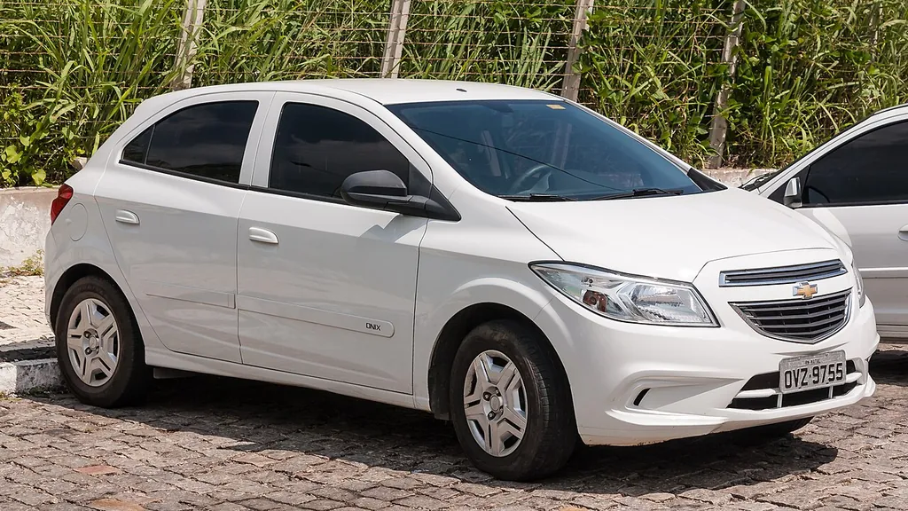 Chevrolet Onix · 1ª geração · 2013 a 2016