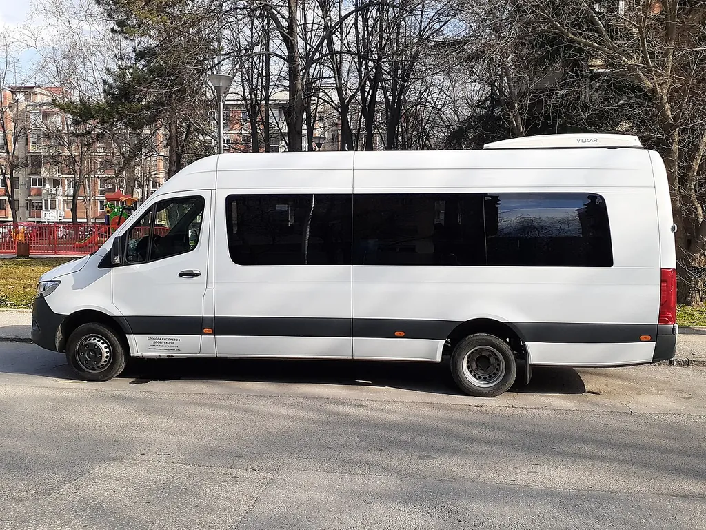 Mercedes-Benz Sprinter 517 · 1ª geração · 2023–atual