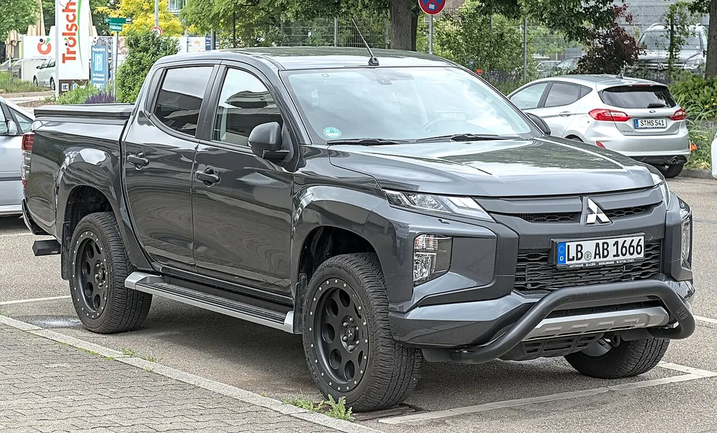 Mitsubishi L200 · 4ª geração · 2016–2025
