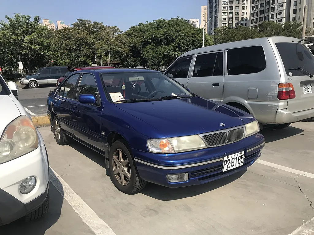 Nissan Sentra · 1ª geração · 1991–2006