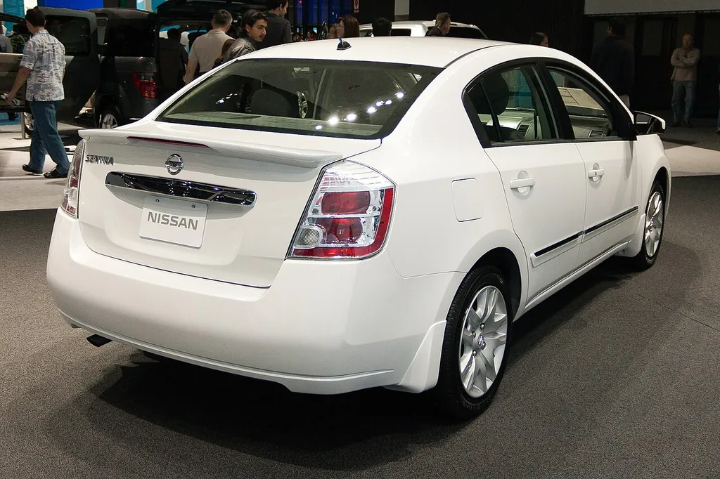 Nissan Sentra · 2ª geração · 2007–2020