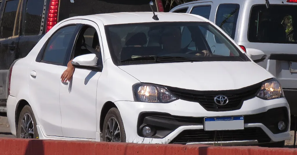 Toyota Etios Sedan · 1ª geração · 2013–2021