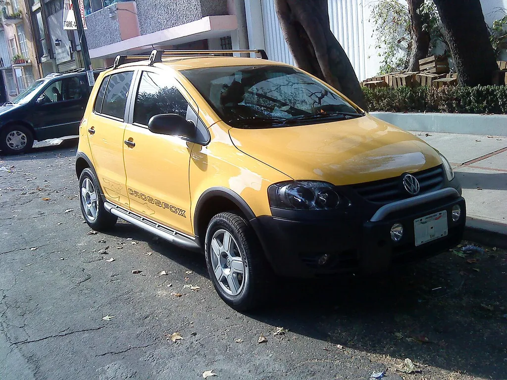 Volkswagen Fox/Cross Fox · 2ª geração · 2009–2022